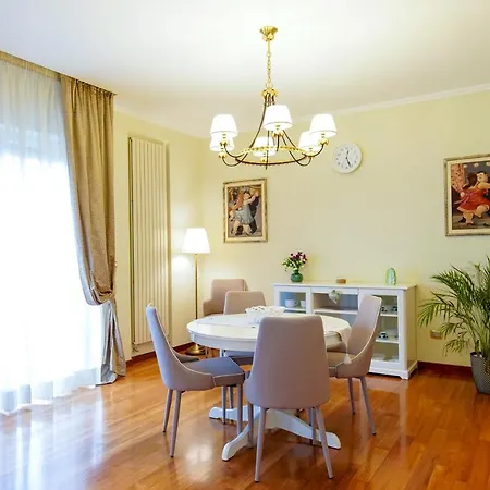 Country Apartment *